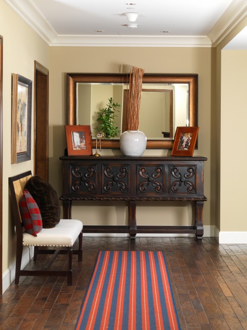Decor mirror for entryway furniture