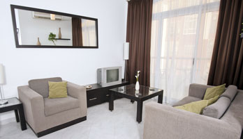 Hanging wall mirror in living room